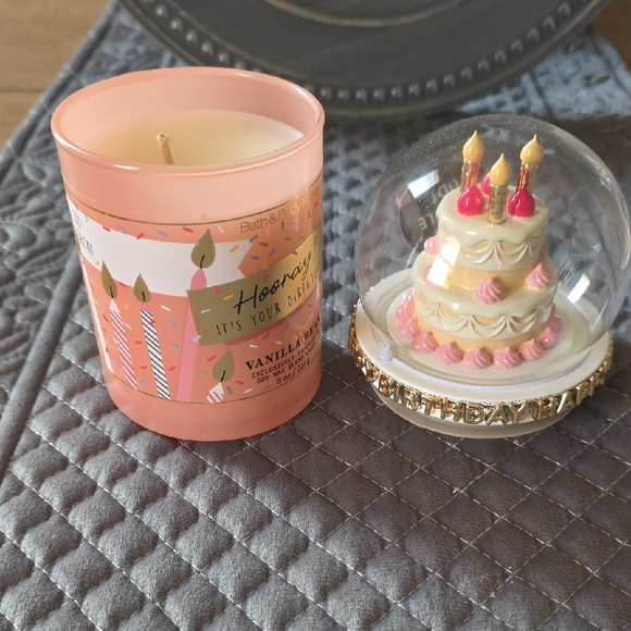 Bath & Body Works Birthday Vanilla Bean Candle Holder - Pink & Gold - Picture 8 of 10